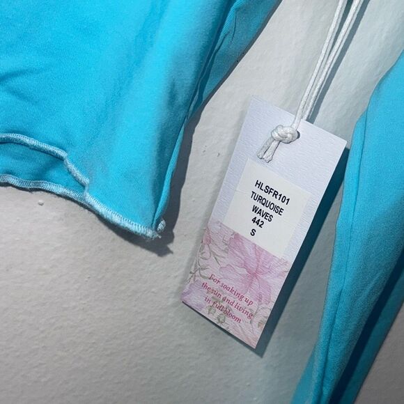 Hurley x LoveShackFancy Rhinestone Heart Rashguard Top Size Small - Picture 8 of 9